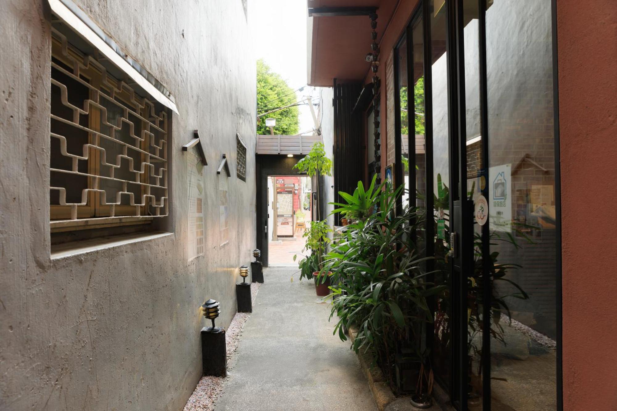 赤樓古巷民宿 6-12人可包棟 Tainan Exterior foto